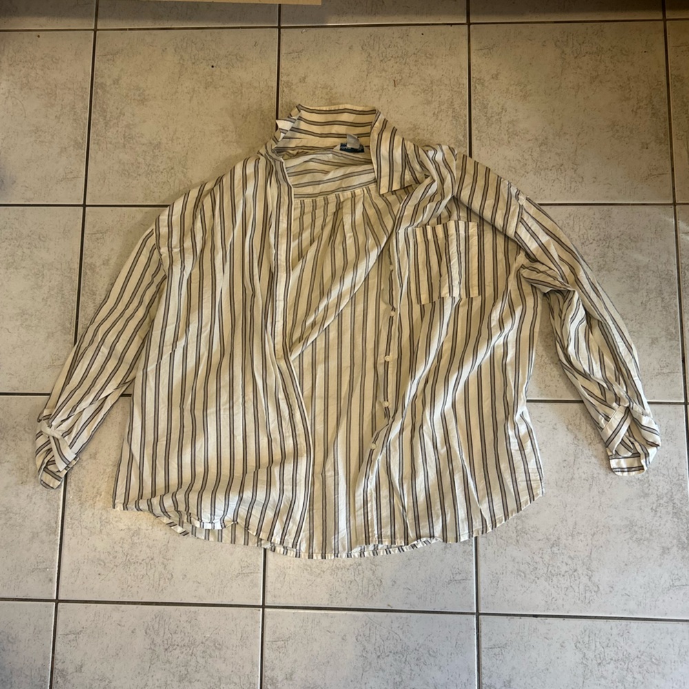 Blue and white button up small
